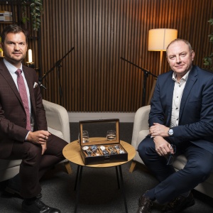Dalibor Hanák v eDO podcastu: Luxusní hodinky, investice, rodinné řemeslo a fascinující příběhy ikonických modelů jako Omega Speedmaster.